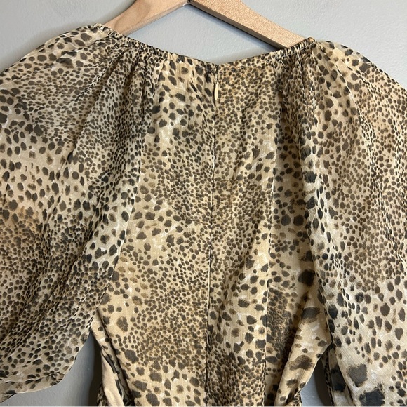 *NWT* ASOS DESIGN wraparound pleated midi dress in Leopard/Cheetah Print, Size 6 - Picture 8 of 11